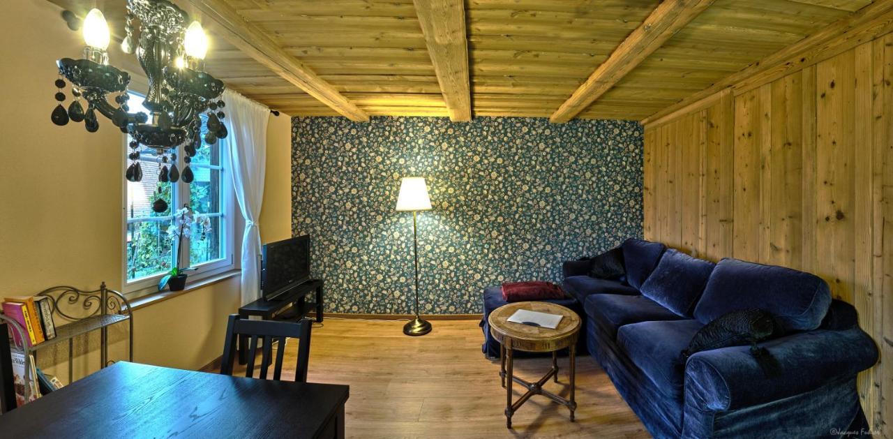 Gruppenunterkunft Mit Billardtisch Und Lamatrekking Farm stay Meikirch